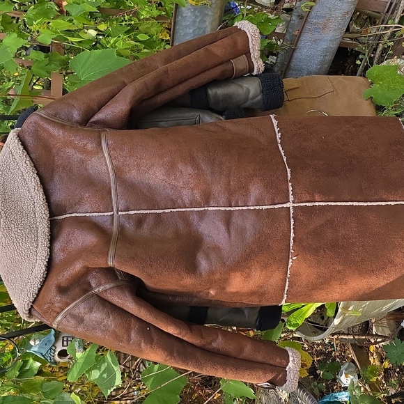 Frye Kimmy Faux Shearling Coat - NEW - Picture 9 of 11